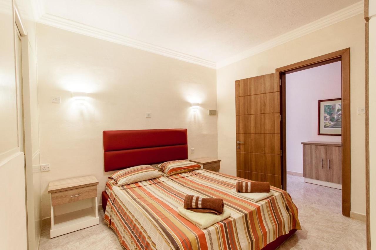 Pool And Sea Merill Apartments - Happy Rentals Mellieħa Extérieur photo