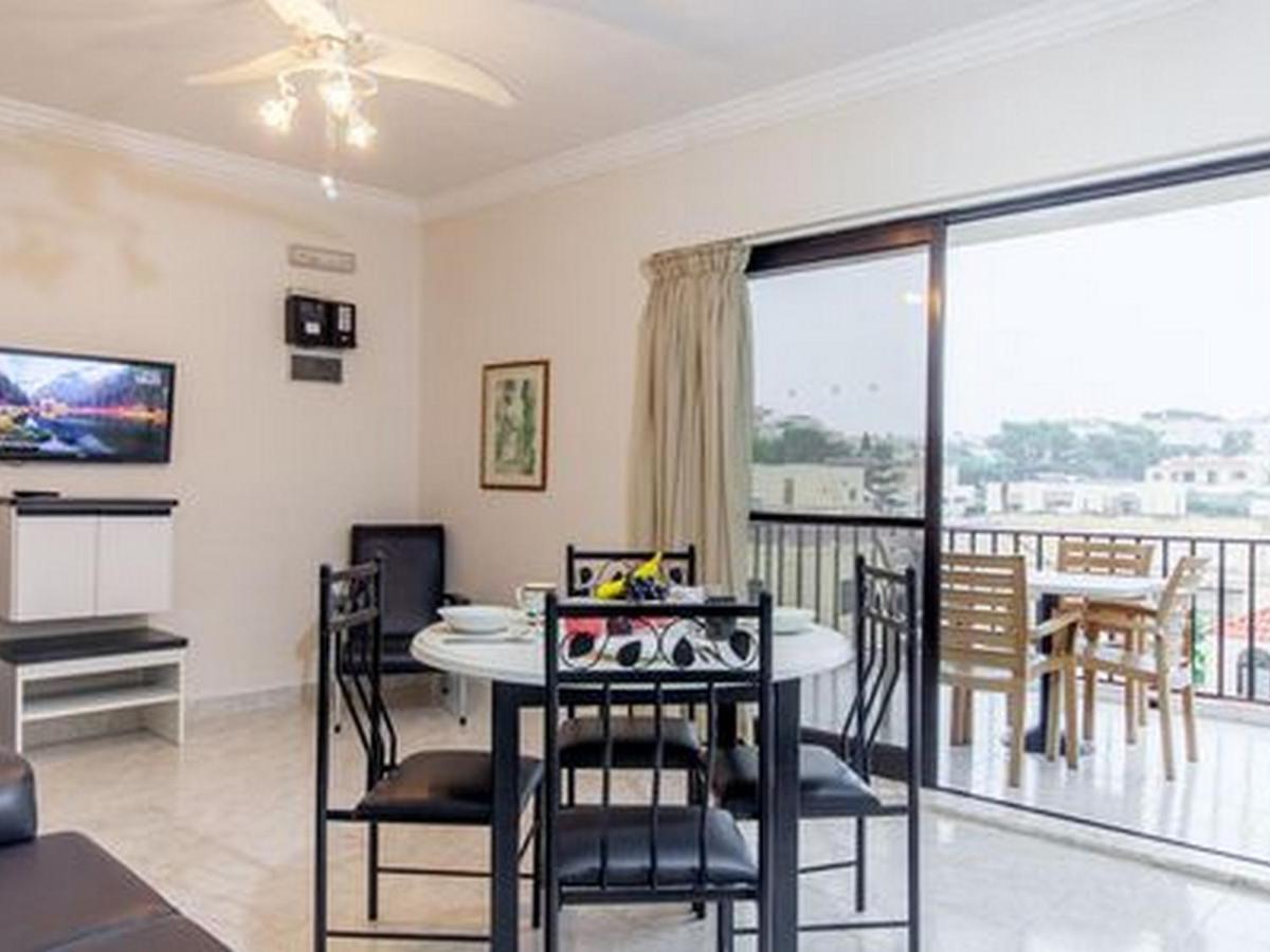 Pool And Sea Merill Apartments - Happy Rentals Mellieħa Extérieur photo