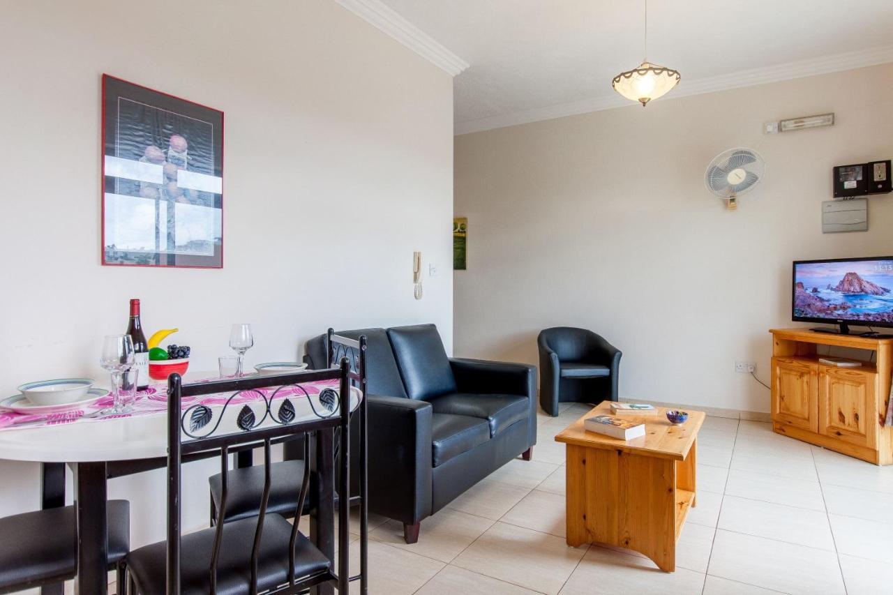 Pool And Sea Merill Apartments - Happy Rentals Mellieħa Extérieur photo