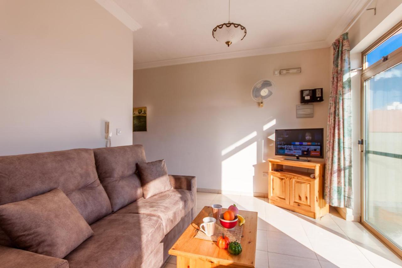 Pool And Sea Merill Apartments - Happy Rentals Mellieħa Extérieur photo