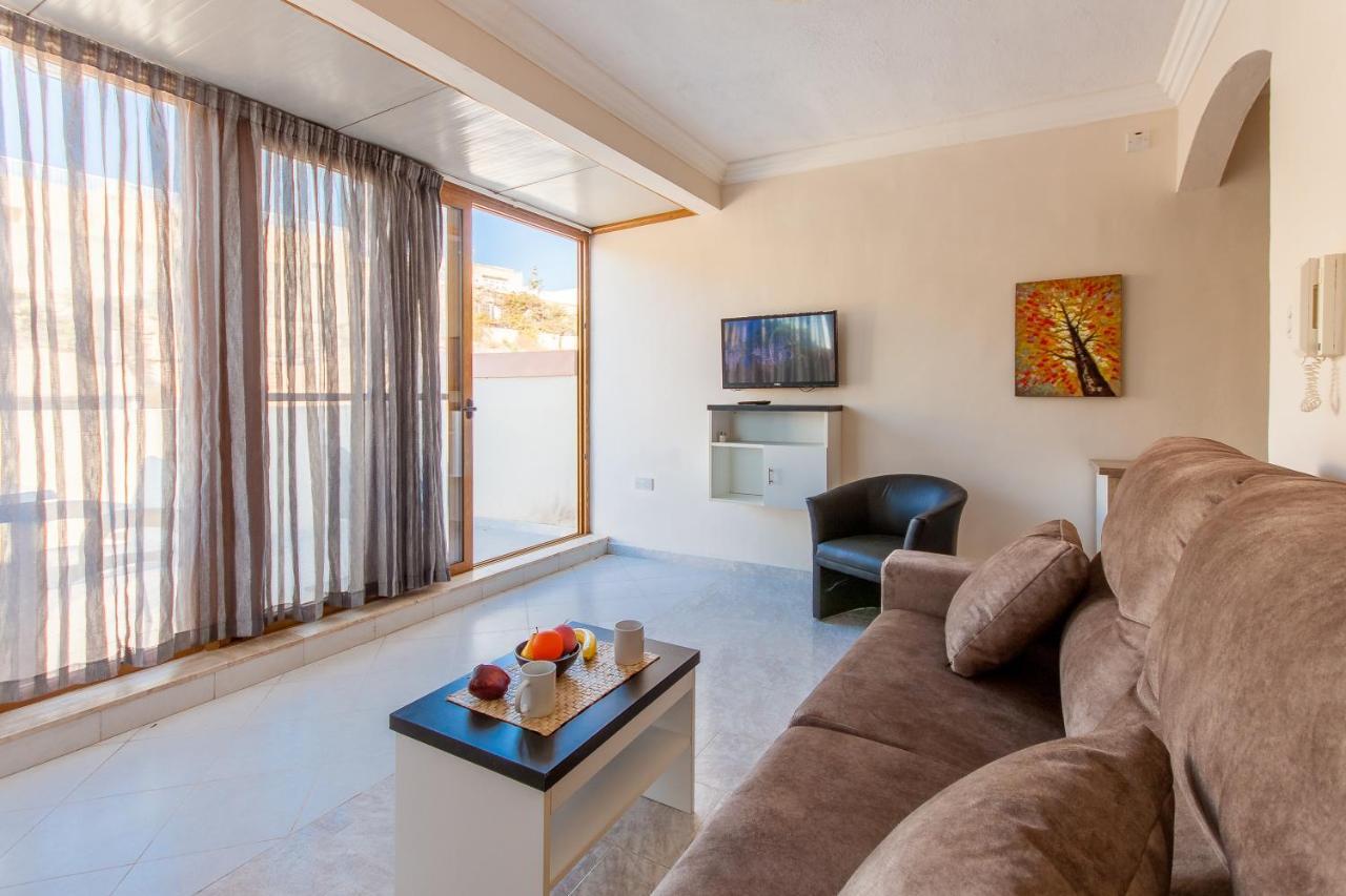 Pool And Sea Merill Apartments - Happy Rentals Mellieħa Extérieur photo